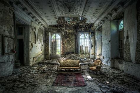 horrible mansions|abandoned mansions in the world.